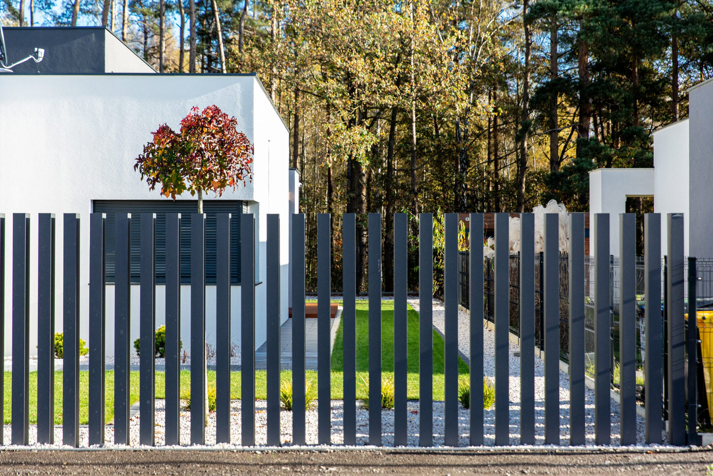 ZAUNFELD AUS ALUMINIUM AL27