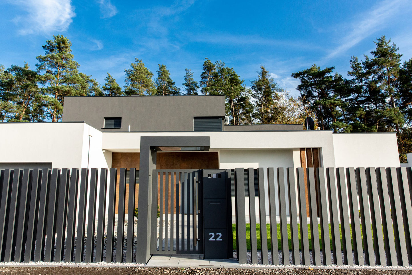 ZAUNFELD AUS ALUMINIUM AL27
