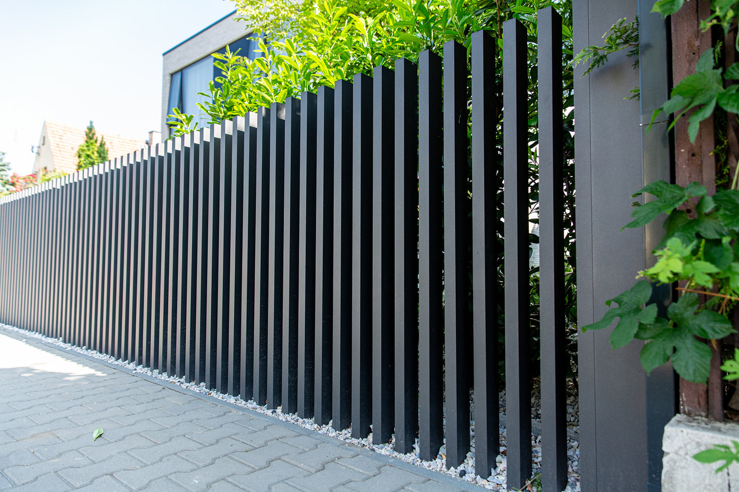 ZAUNFELD AUS ALUMINIUM AL48