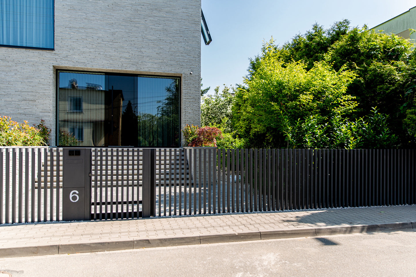 ZAUNFELD AUS ALUMINIUM AL48