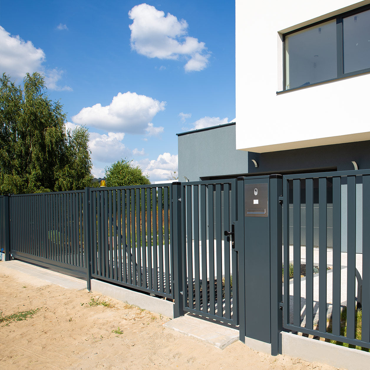 PREMIUM SCHIEBETOR VERTICAL