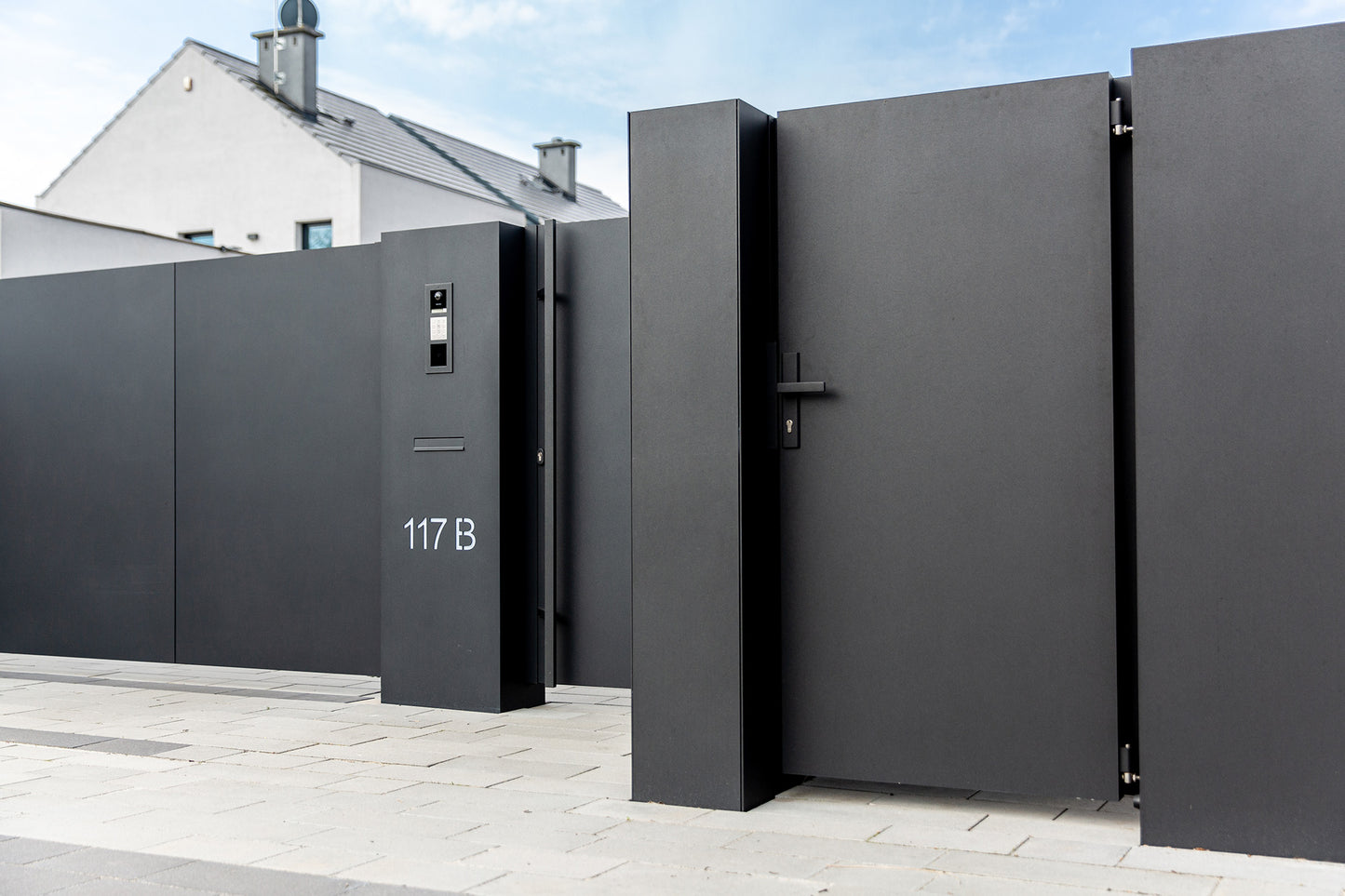 ZAUNFELD AUS ALUMINIUM AL9